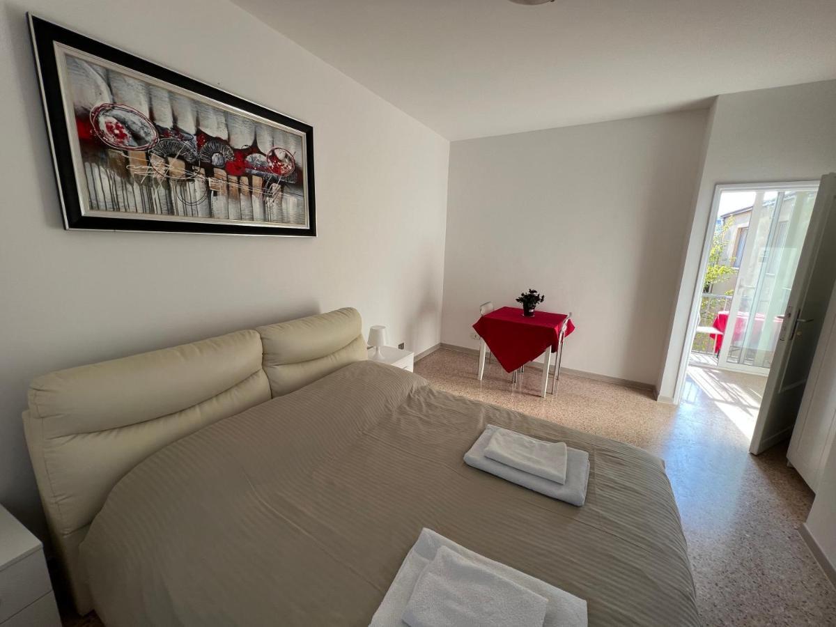 Casa Roma Rooms& Apartmens Padova Eksteriør billede